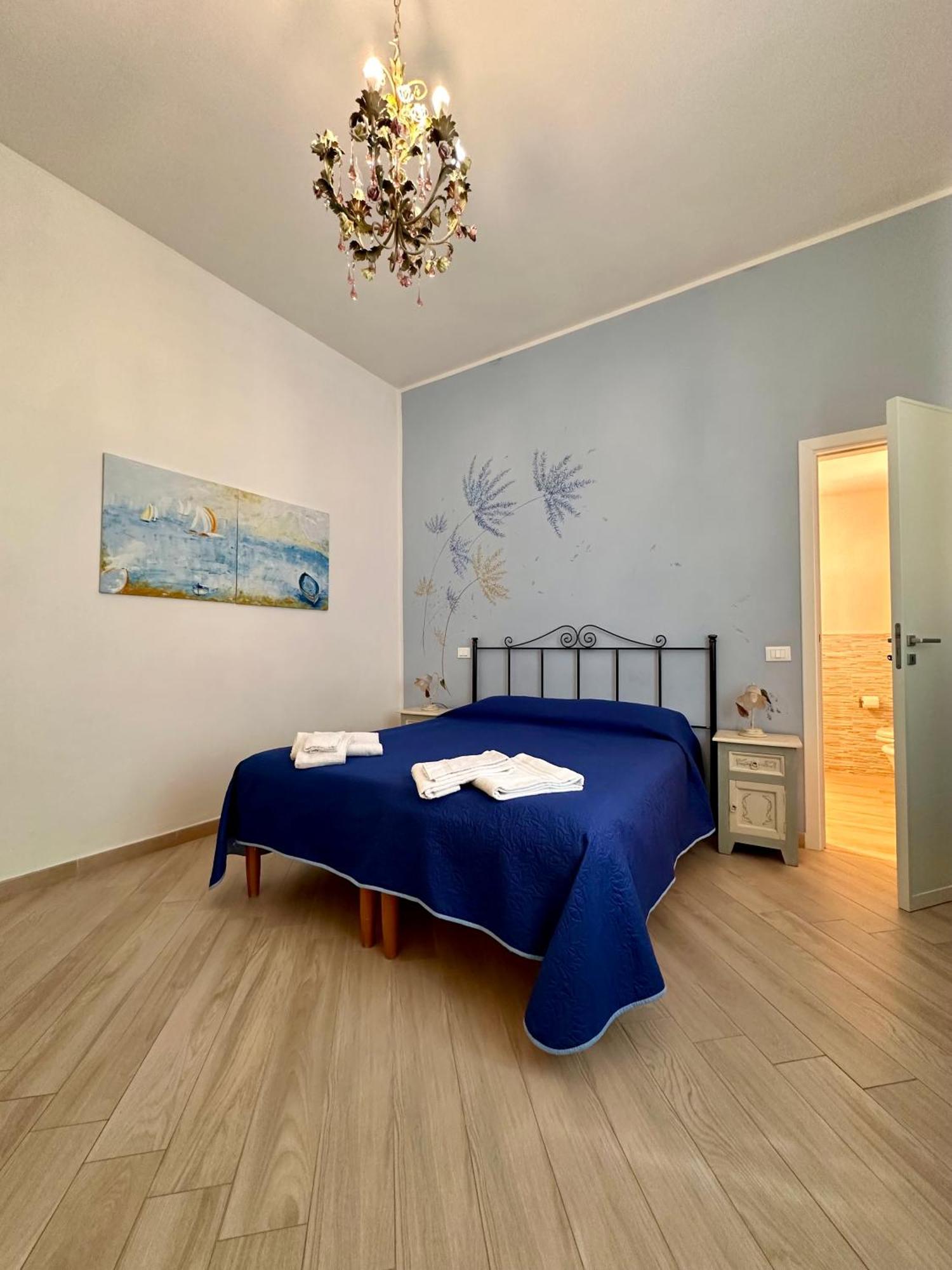 クストナーチ Cofanomare Bed & Breakfast エクステリア 写真